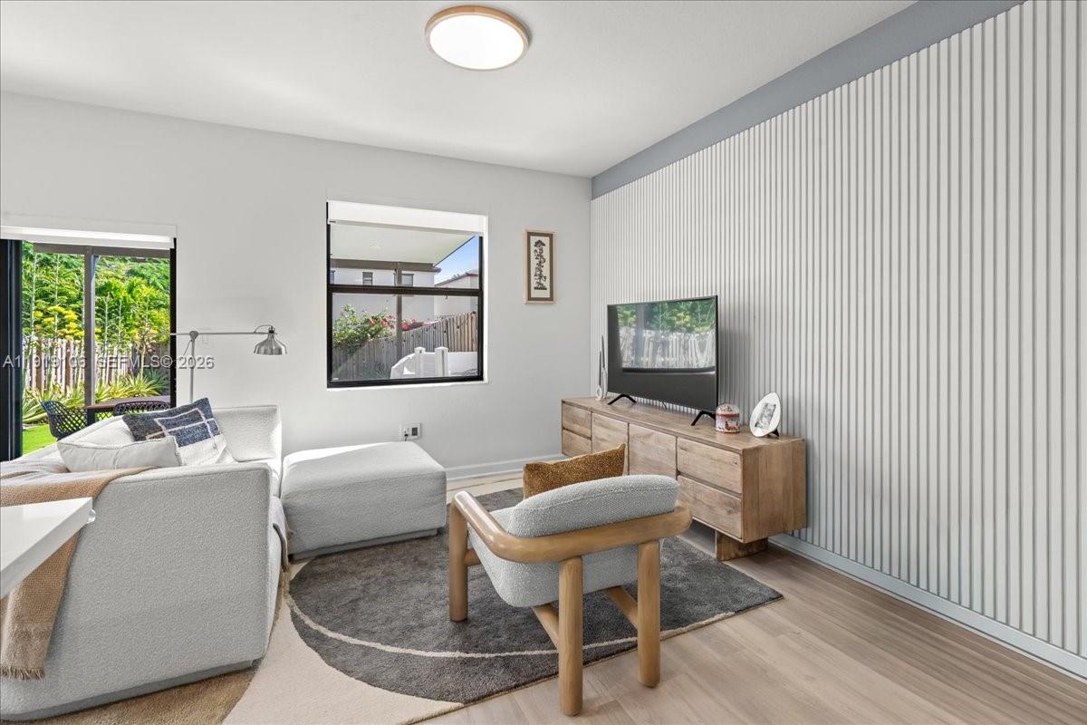 S ALLAPATTAH GDNS - Residential