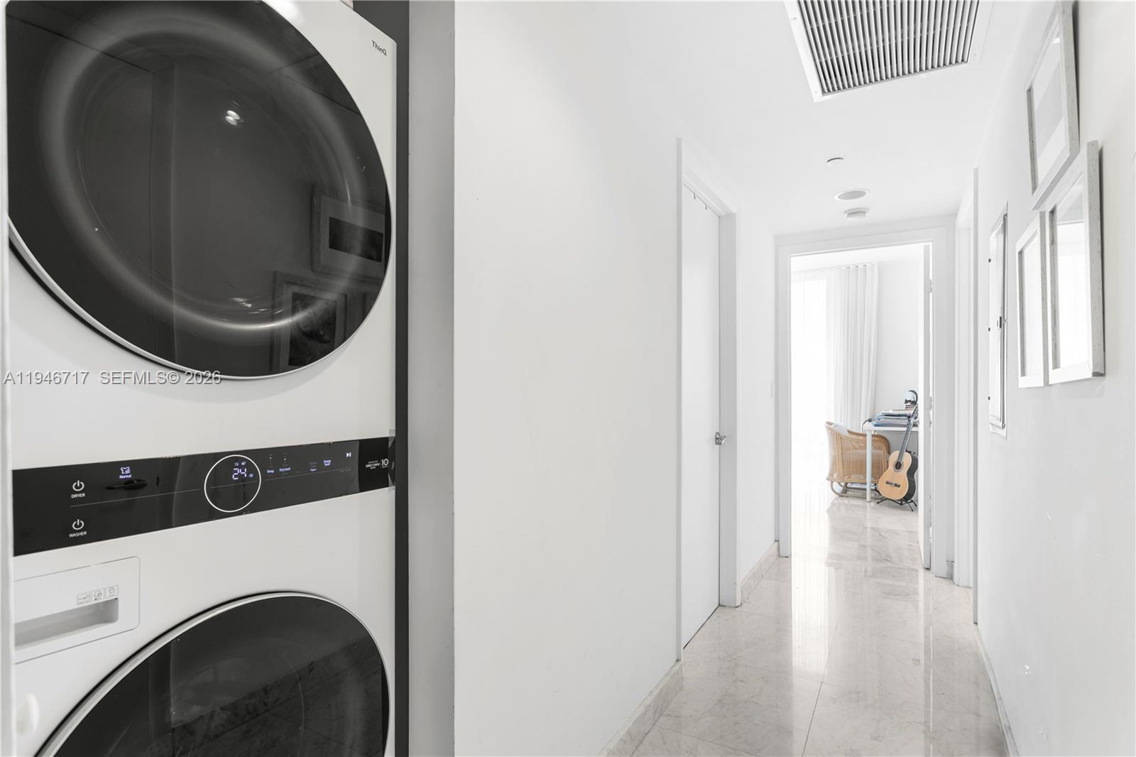 ICON BRICKELL NO TWO - Residential