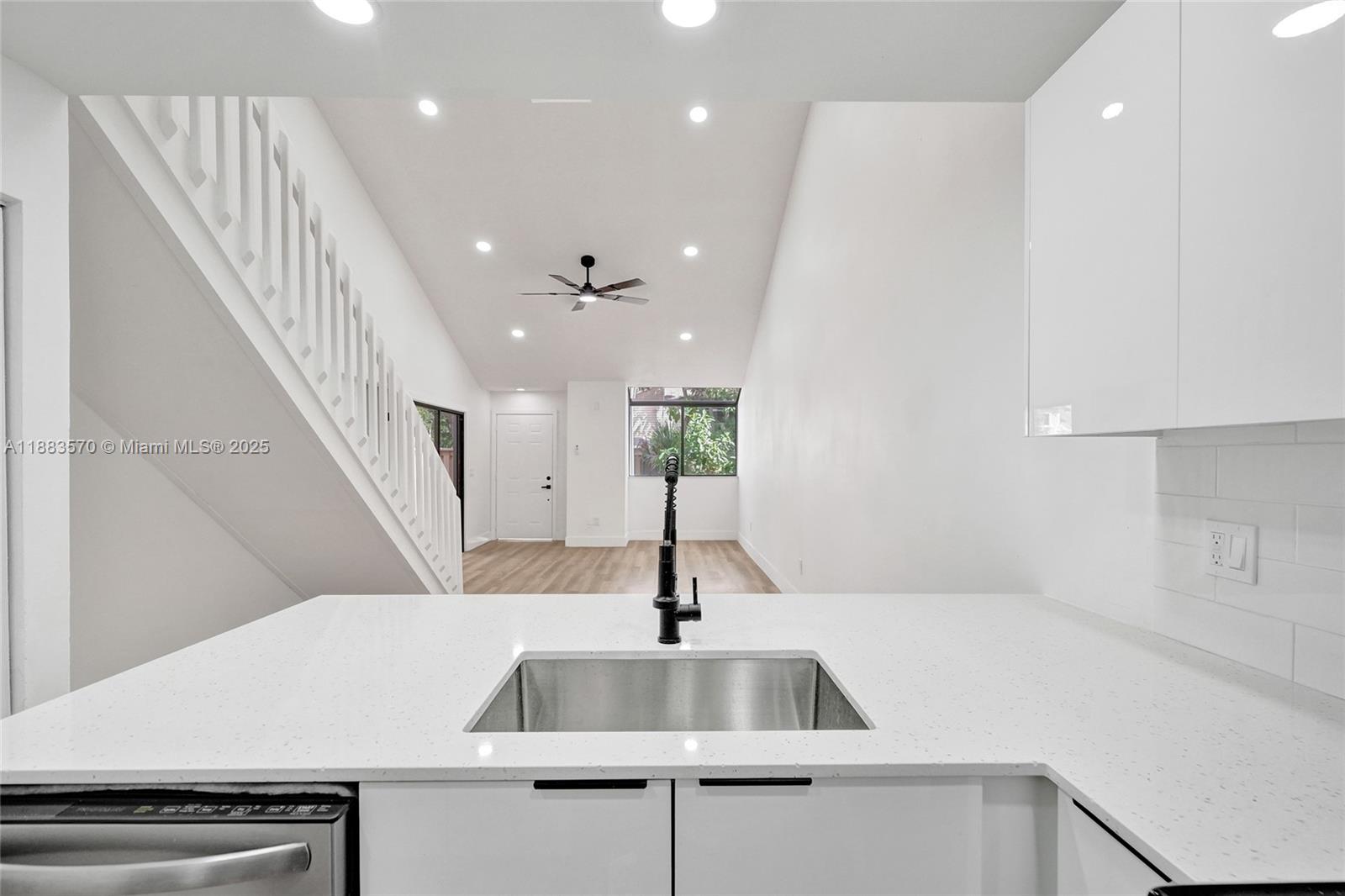ROCK ISLAND LAND CORP - Residential