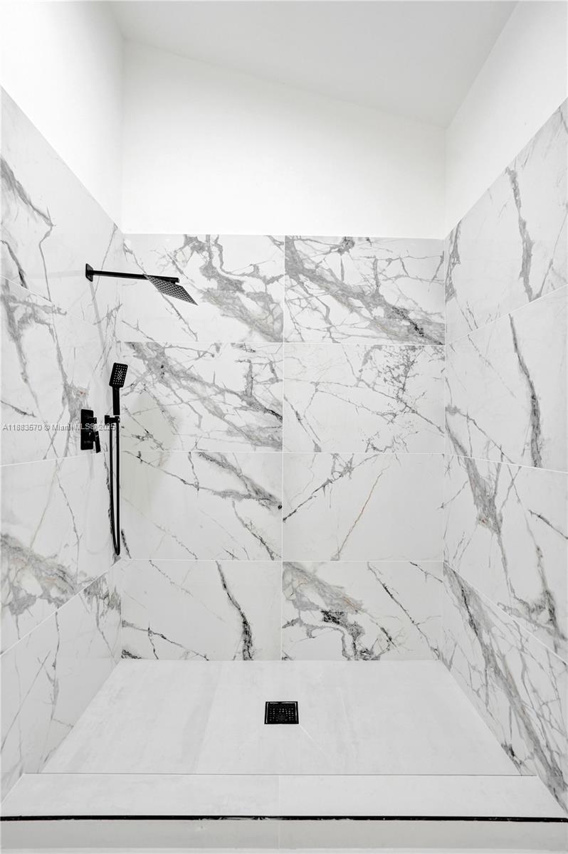 ROCK ISLAND LAND CORP - Residential