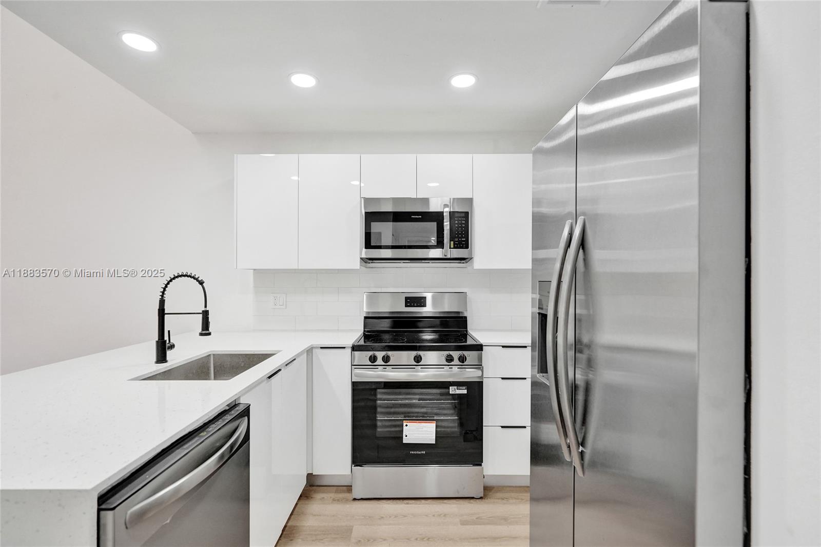 ROCK ISLAND LAND CORP - Residential