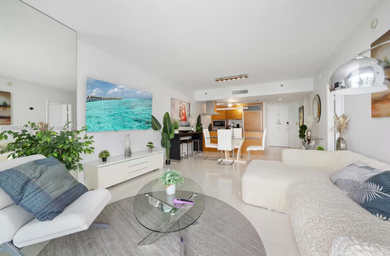 ICON BRICKELL CONDO NO 3 - Residential