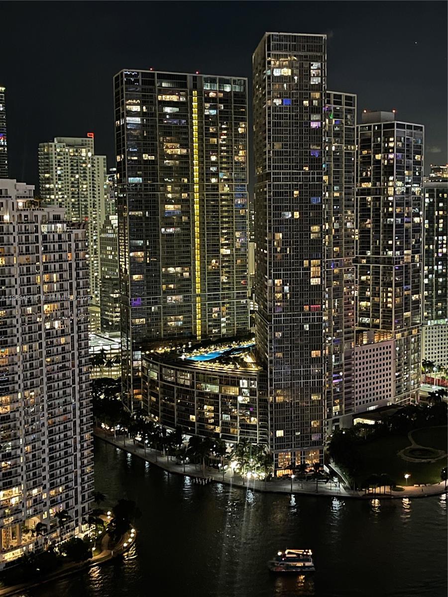 ICON BRICKELL CONDO NO 3 - Residential