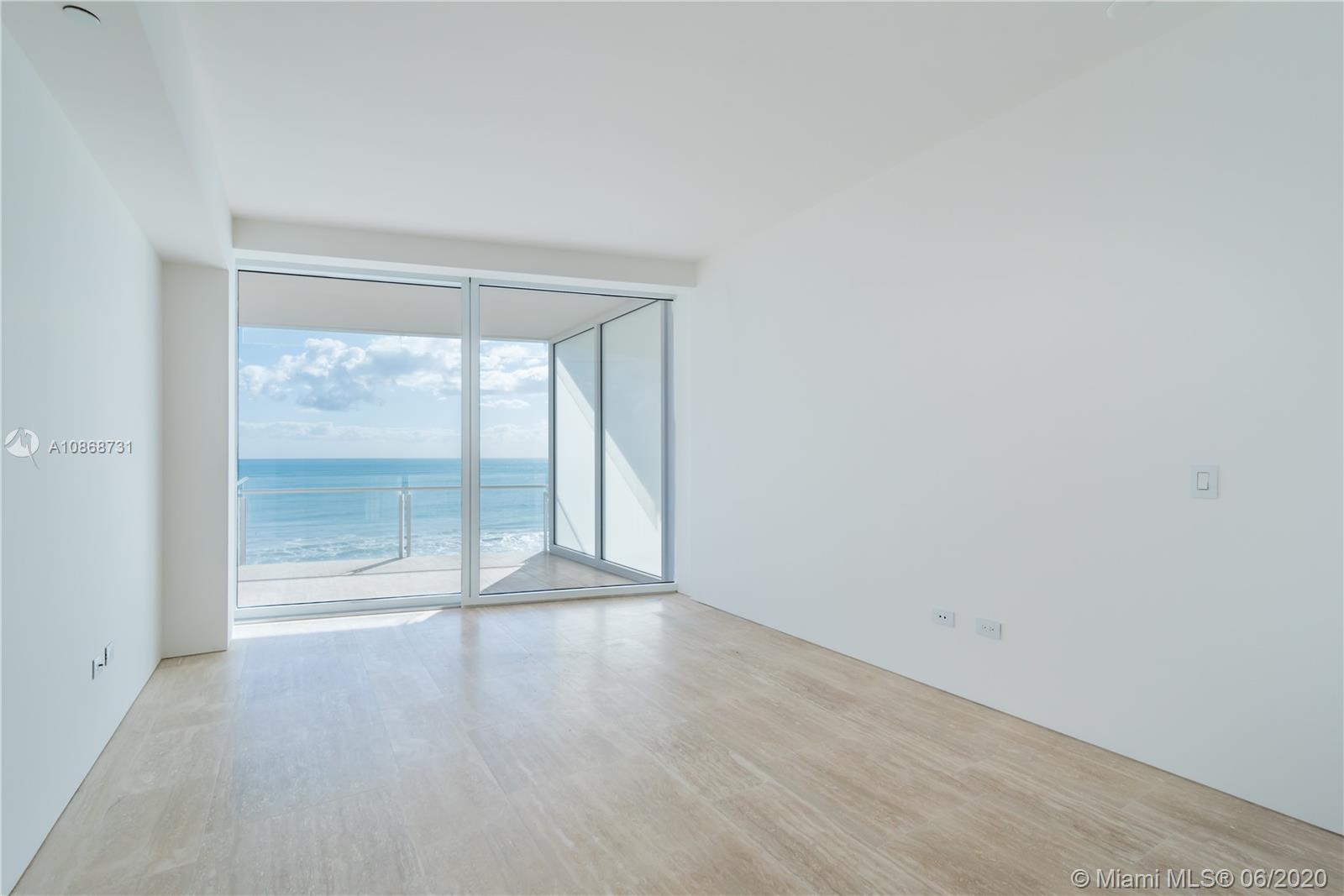 Surf Club Four Seasons - Residential