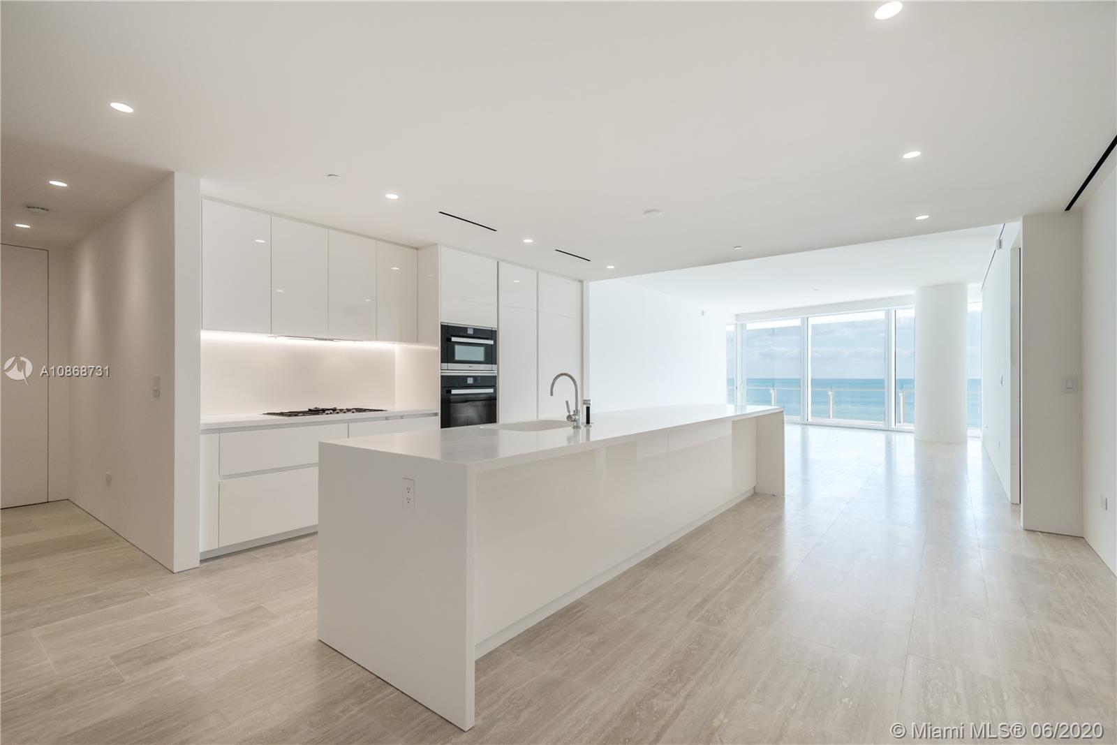 Surf Club Four Seasons - Residential