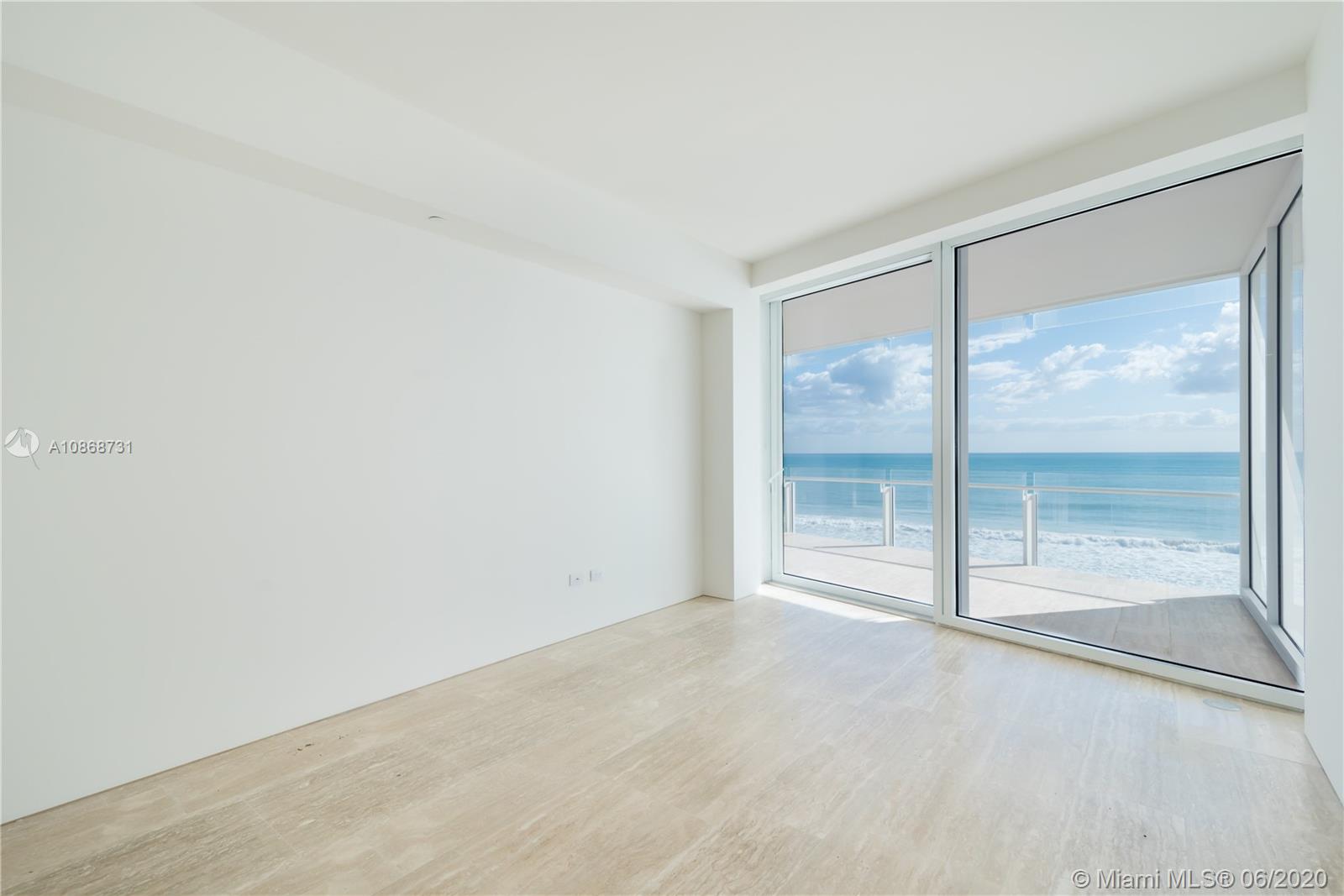 Surf Club Four Seasons - Residential