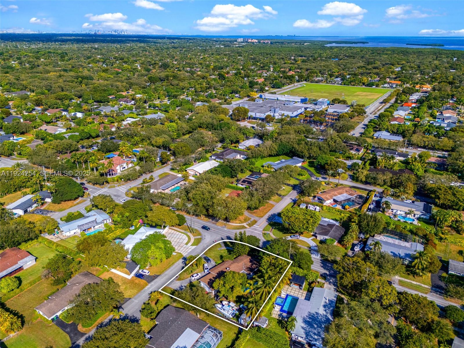 SOUTHWOOD 6TH ADDN - Residential