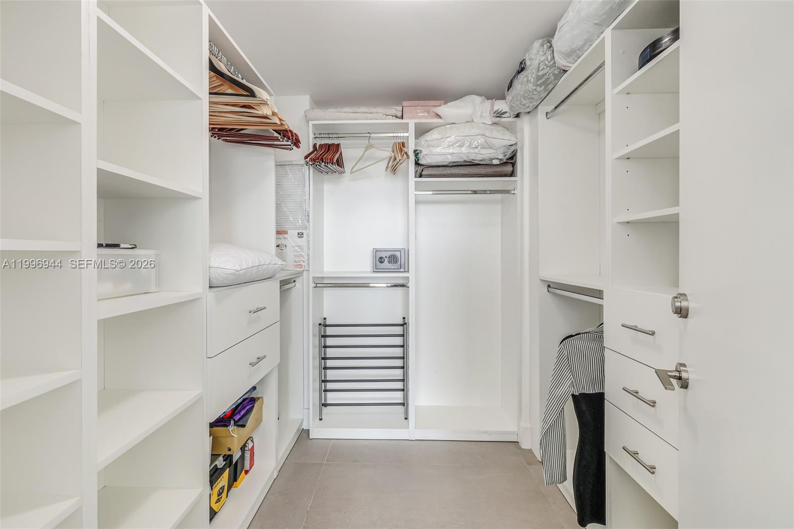 HARBOUR HOUSE - Residential Lease