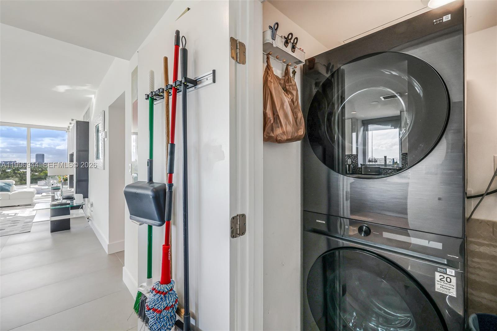 HARBOUR HOUSE - Residential Lease