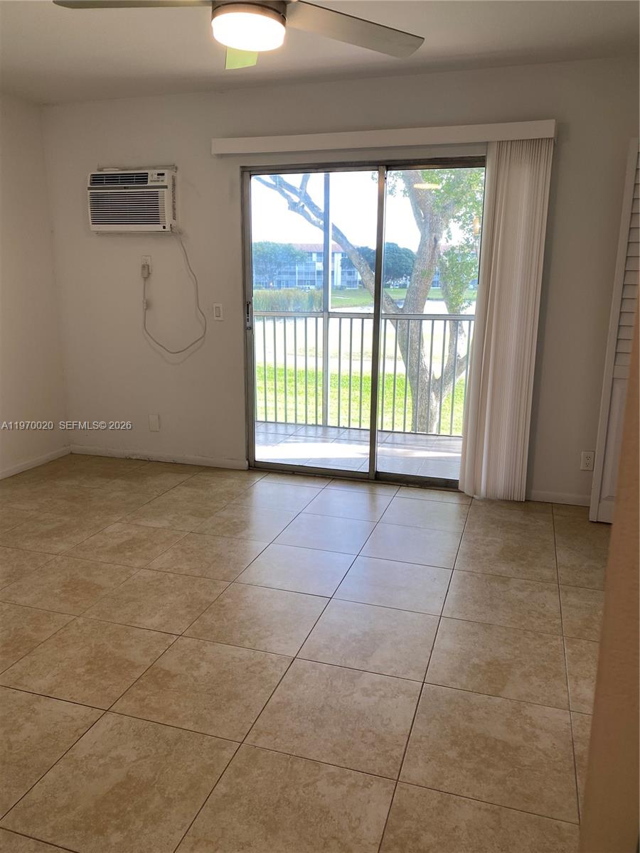 NEW HAMPTON AT CENTURY VI - Residential