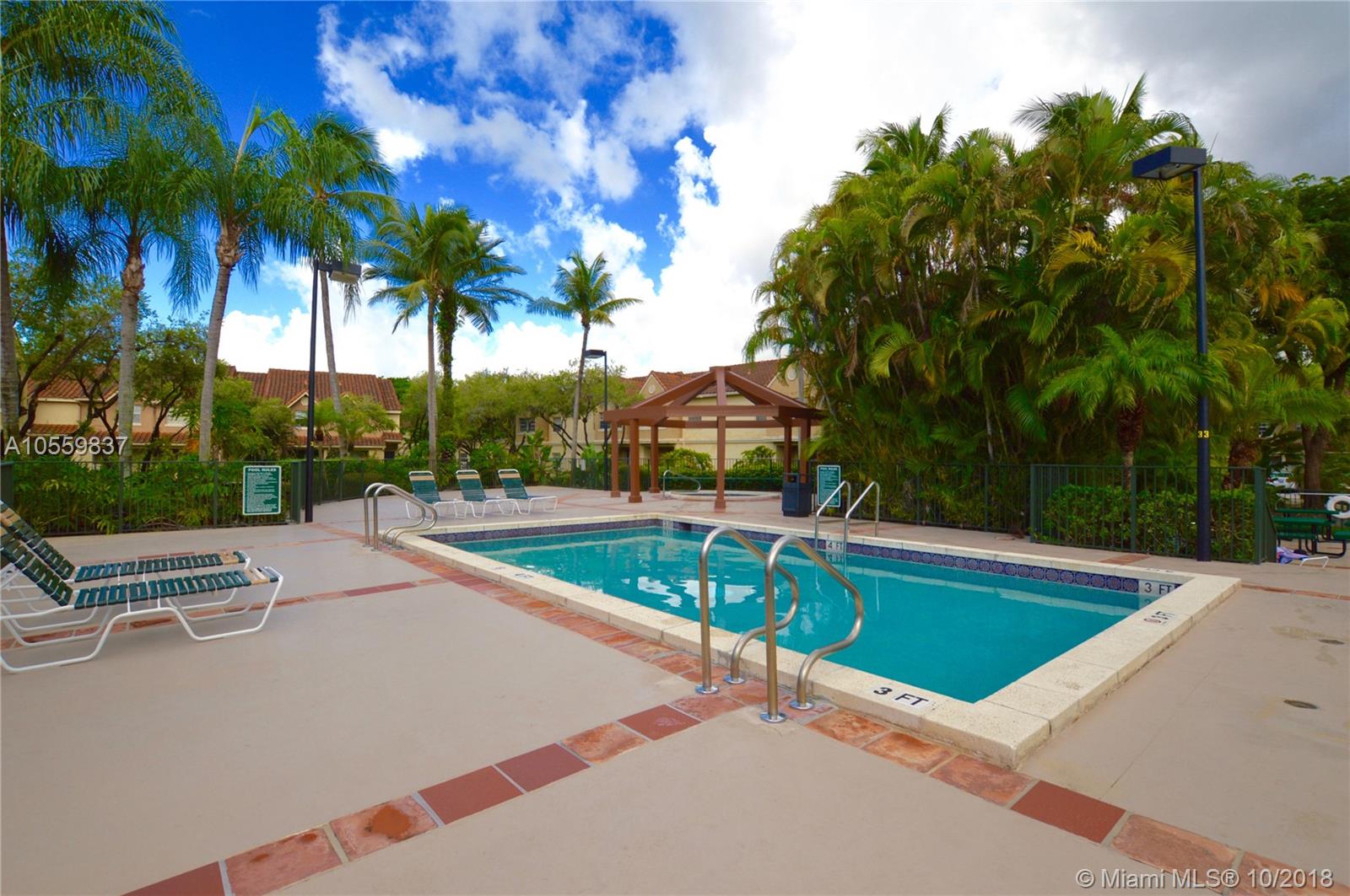 LA HACIENDA COUNTRY CLUB - Residential Lease