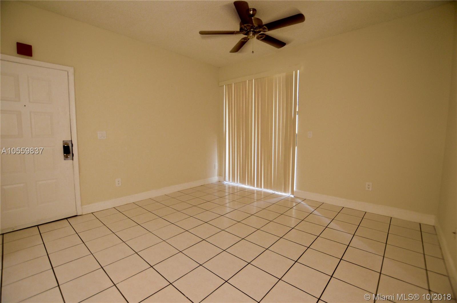 LA HACIENDA COUNTRY CLUB - Residential Lease