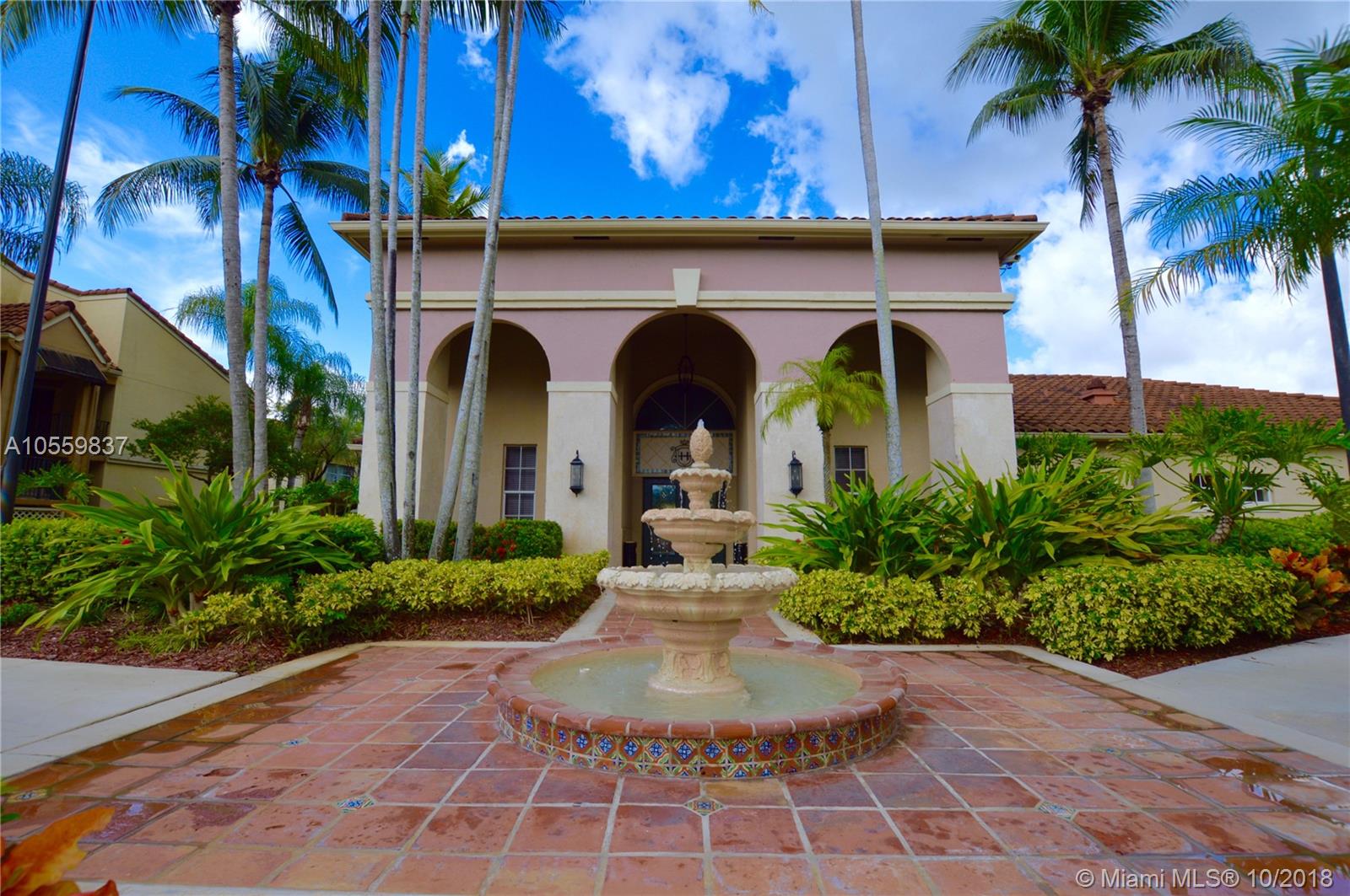 LA HACIENDA COUNTRY CLUB - Residential Lease