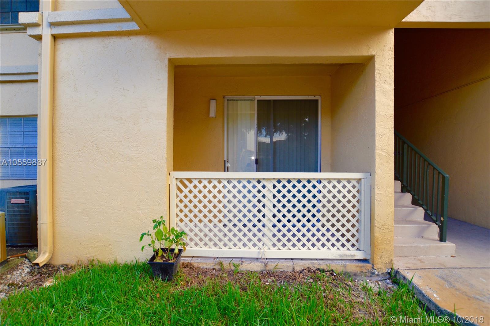 LA HACIENDA COUNTRY CLUB - Residential Lease