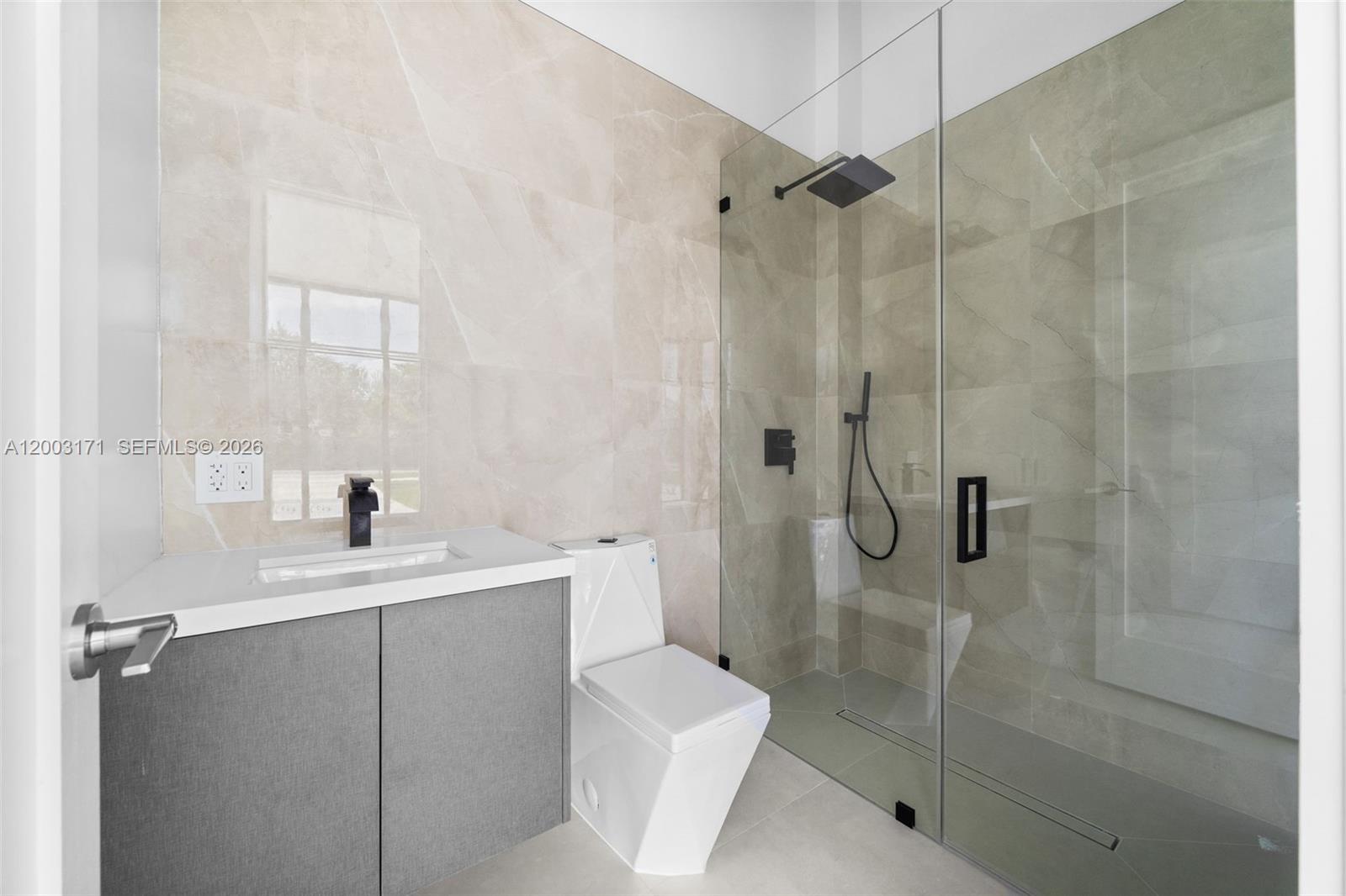 GIFFEN MANORS - Residential