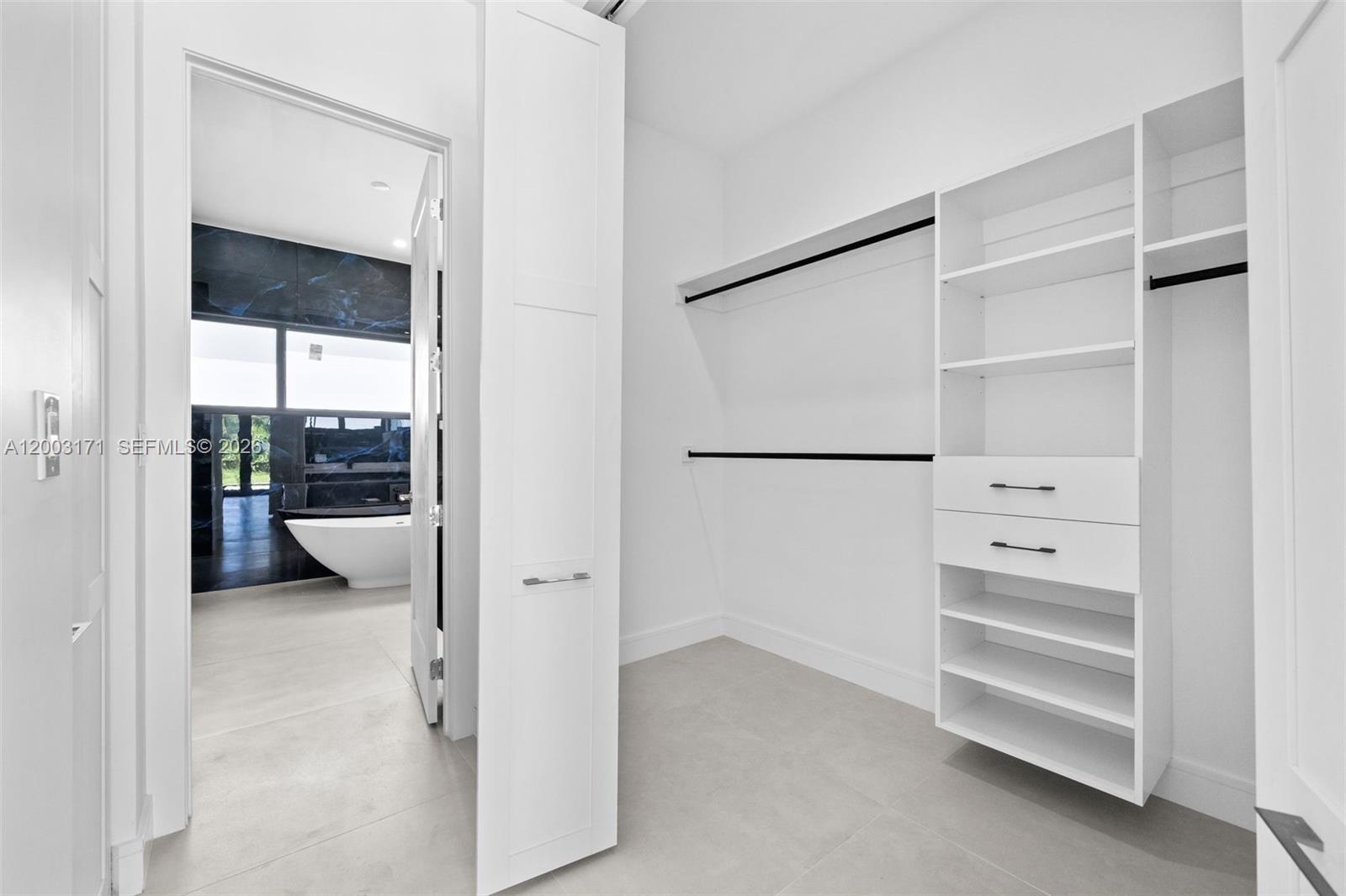 GIFFEN MANORS - Residential