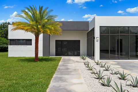 Photo of 29705 SW 187th Ave, Homestead, FL 33030 (MLS # A12003171)