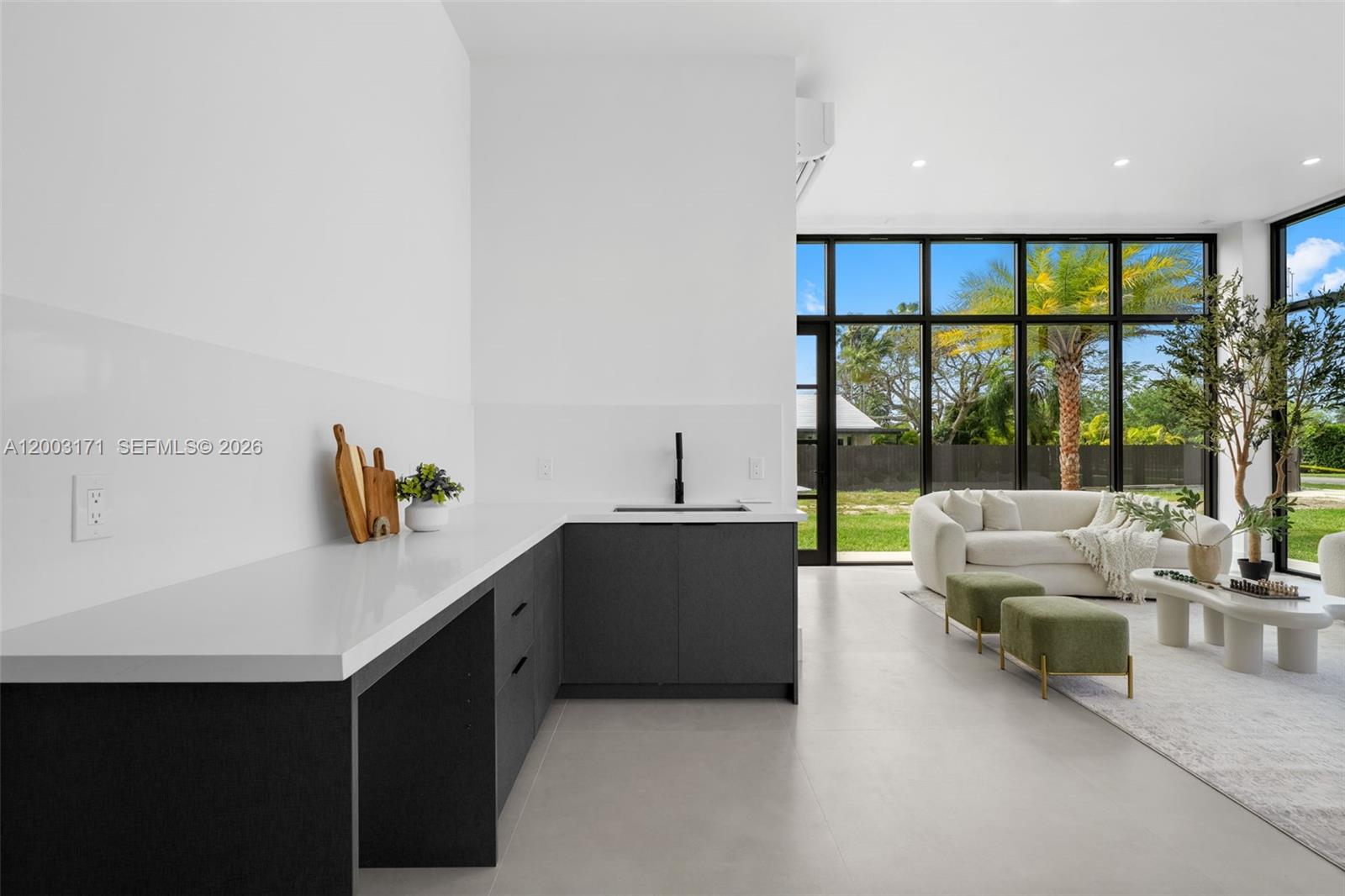 GIFFEN MANORS - Residential