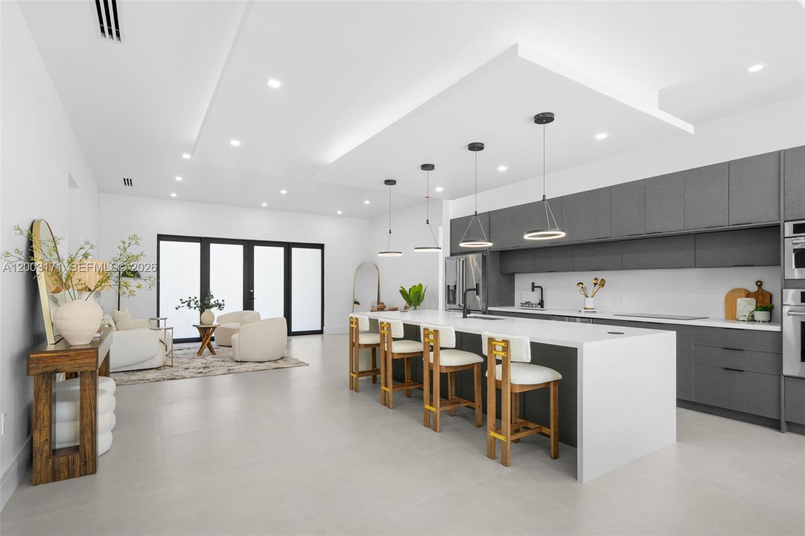 GIFFEN MANORS - Residential