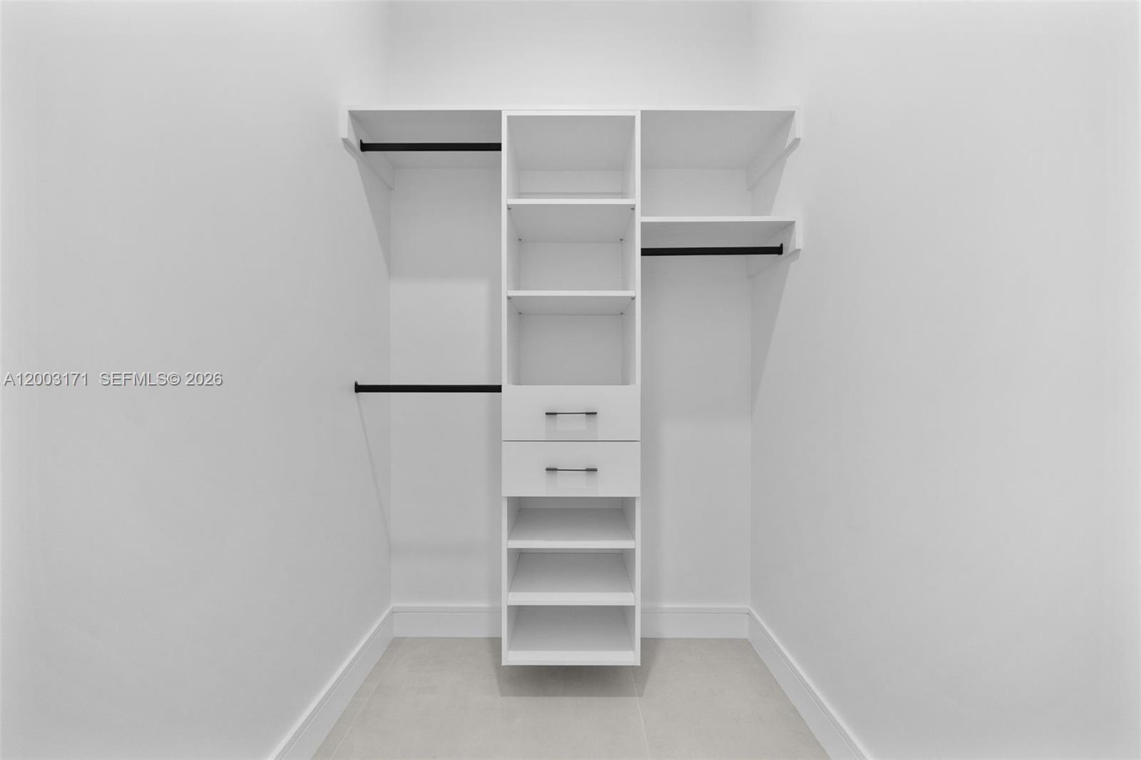 GIFFEN MANORS - Residential