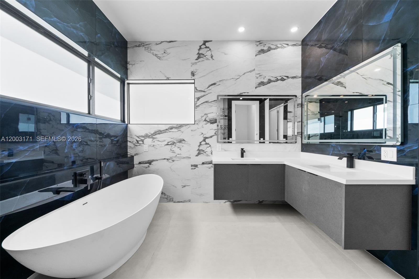 GIFFEN MANORS - Residential