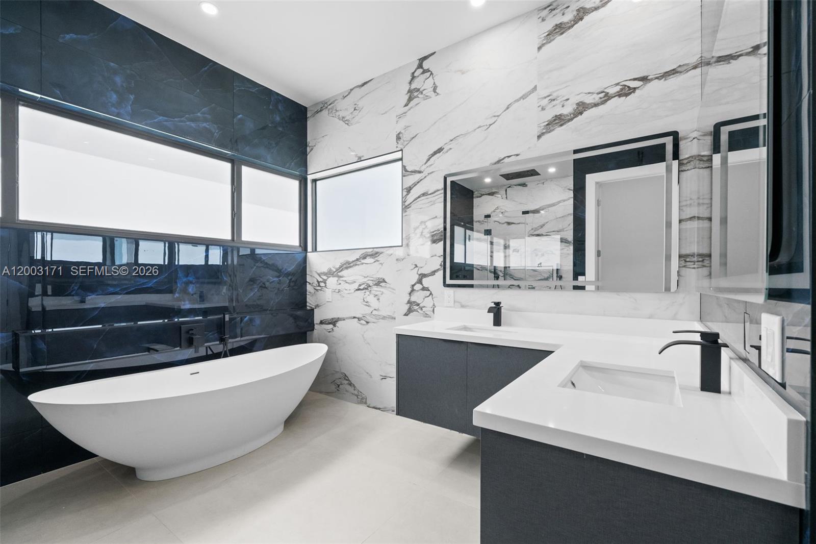 GIFFEN MANORS - Residential