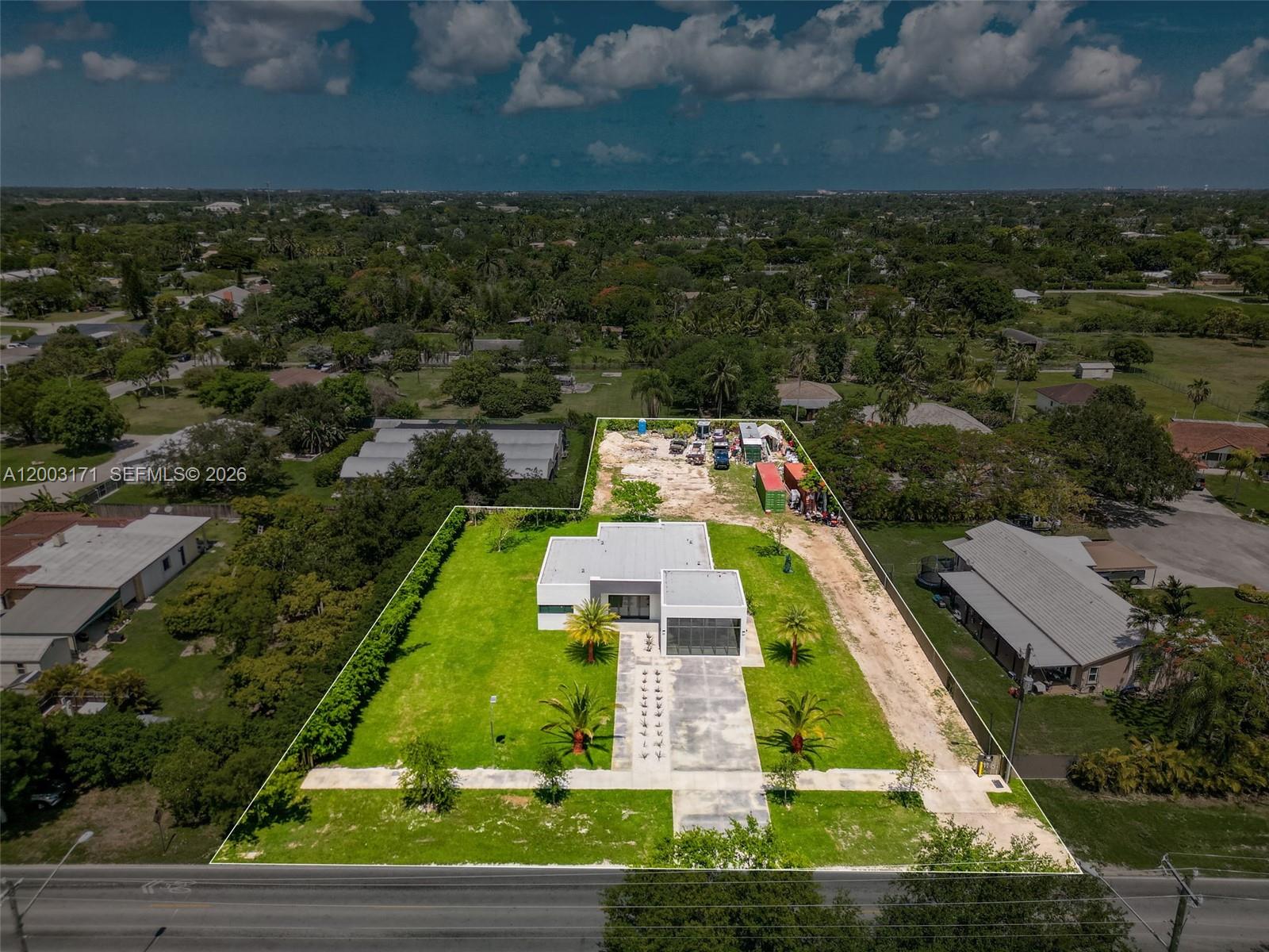 GIFFEN MANORS - Residential