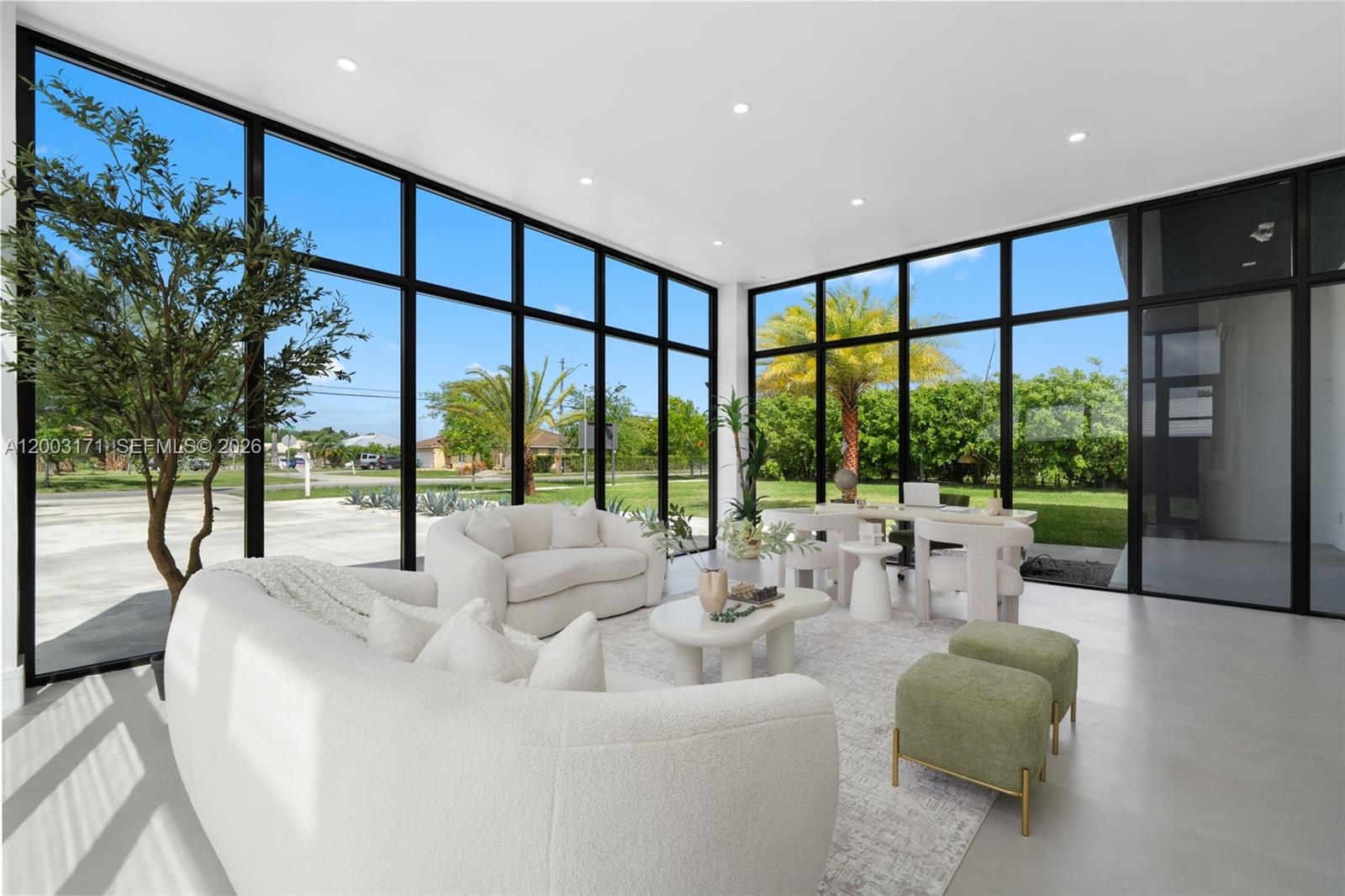 GIFFEN MANORS - Residential