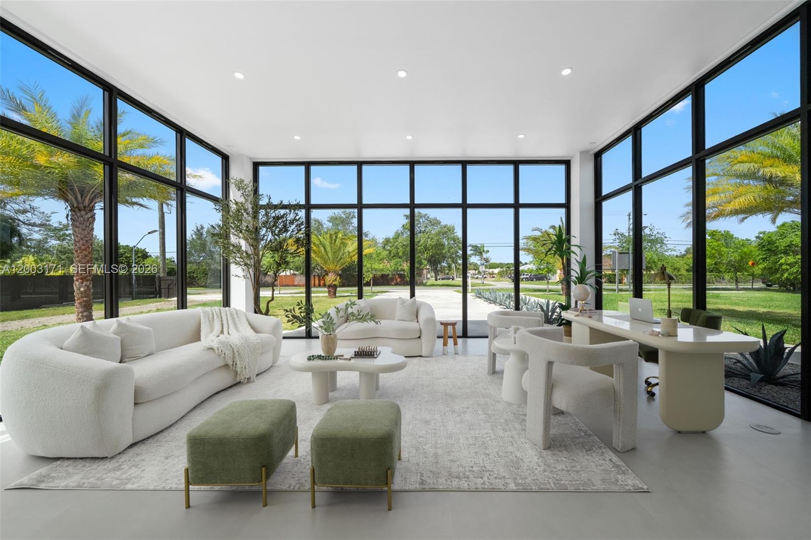 GIFFEN MANORS - Residential