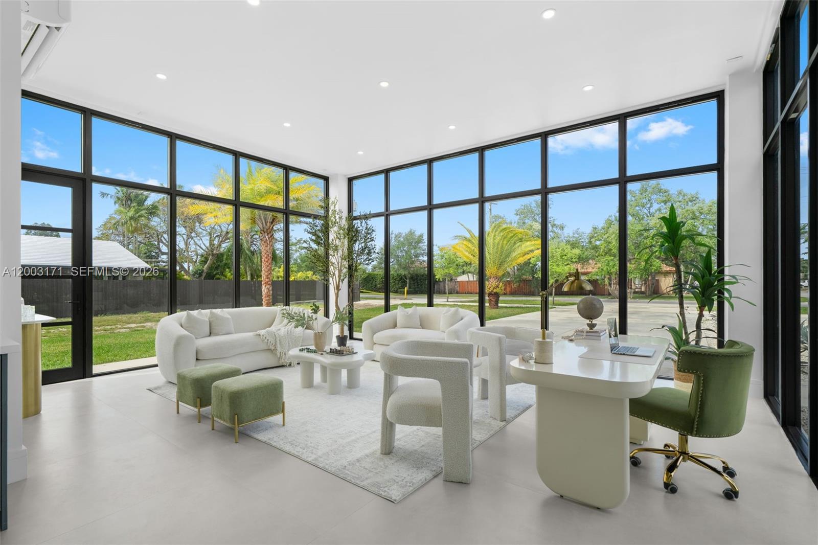 GIFFEN MANORS - Residential