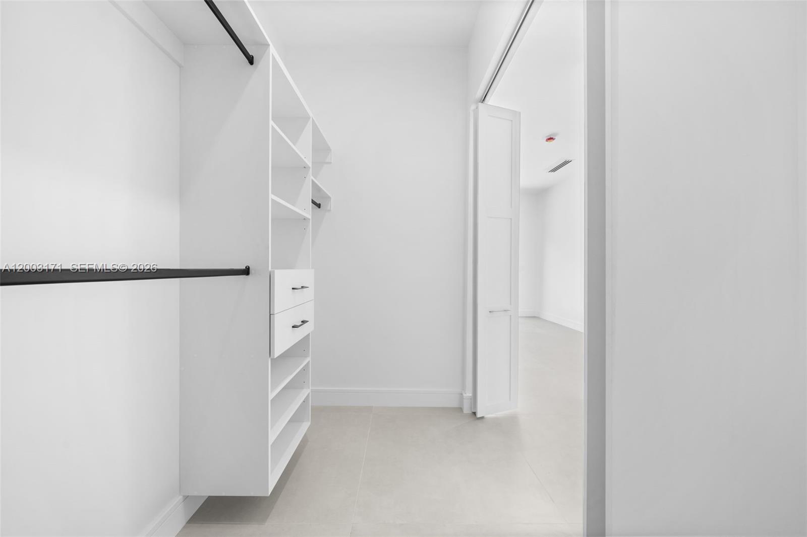 GIFFEN MANORS - Residential