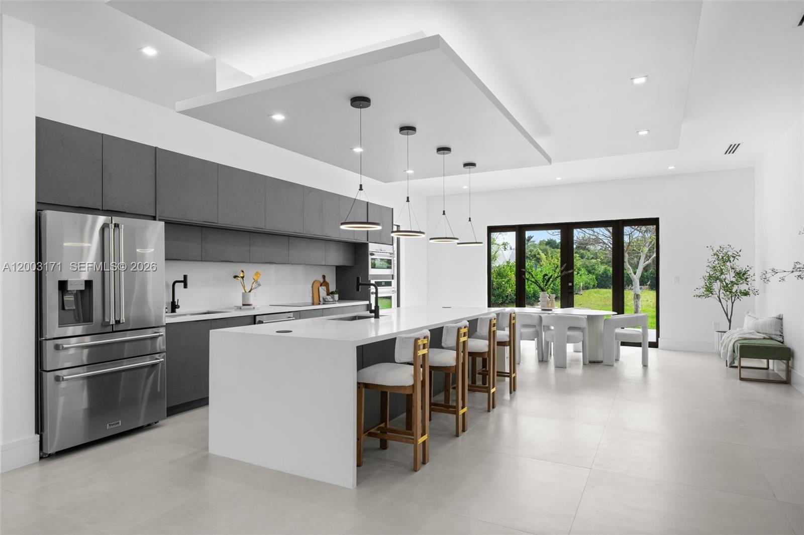 GIFFEN MANORS - Residential