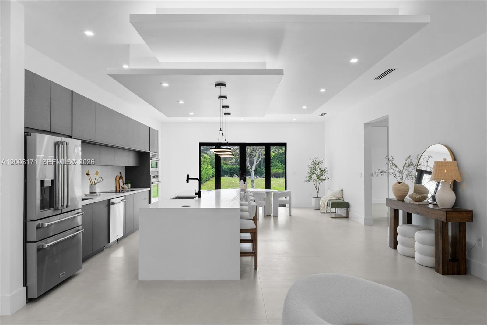 GIFFEN MANORS - Residential