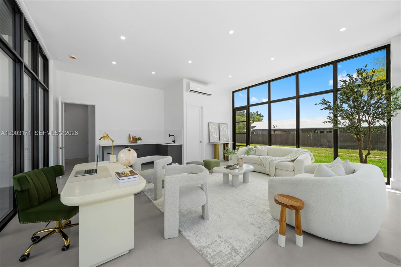 GIFFEN MANORS - Residential