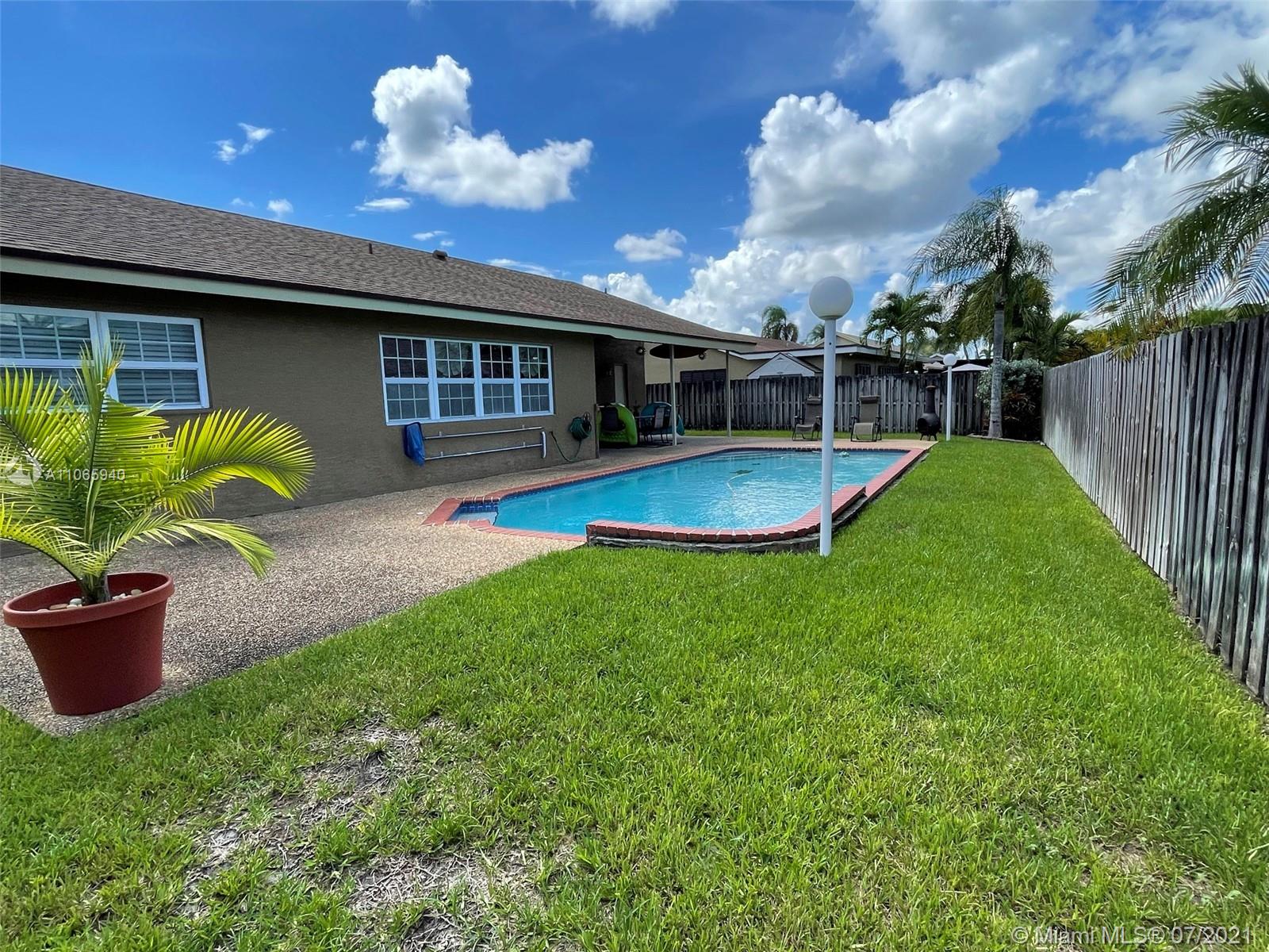 FLAMINGO GARDENS-TAMARIND - Residential