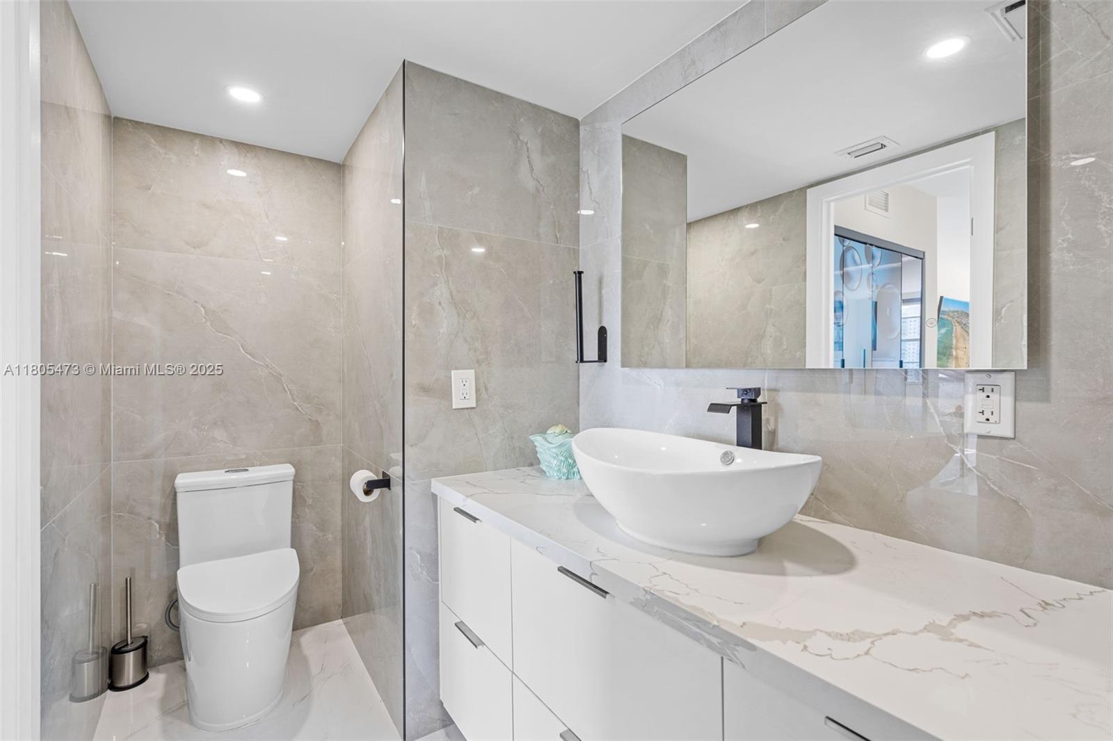 ADMIRALS PORT CONDO WEST - Residential Lease