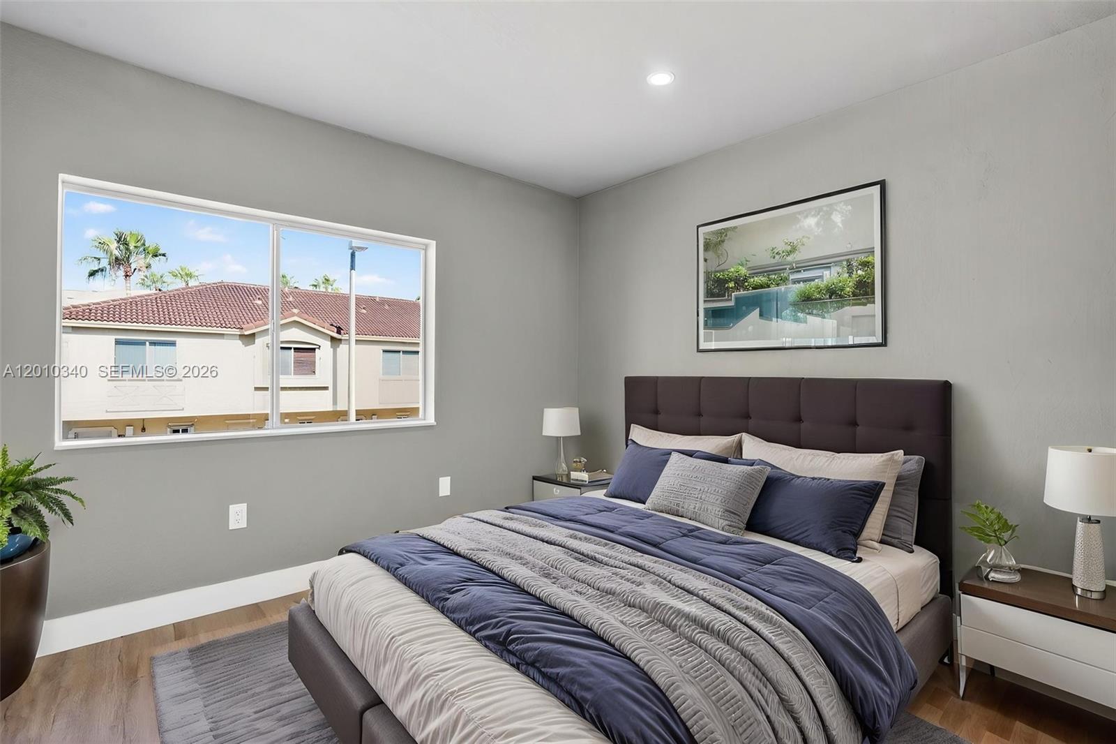 PARK PLACE AT MIDWAY COND - Residential