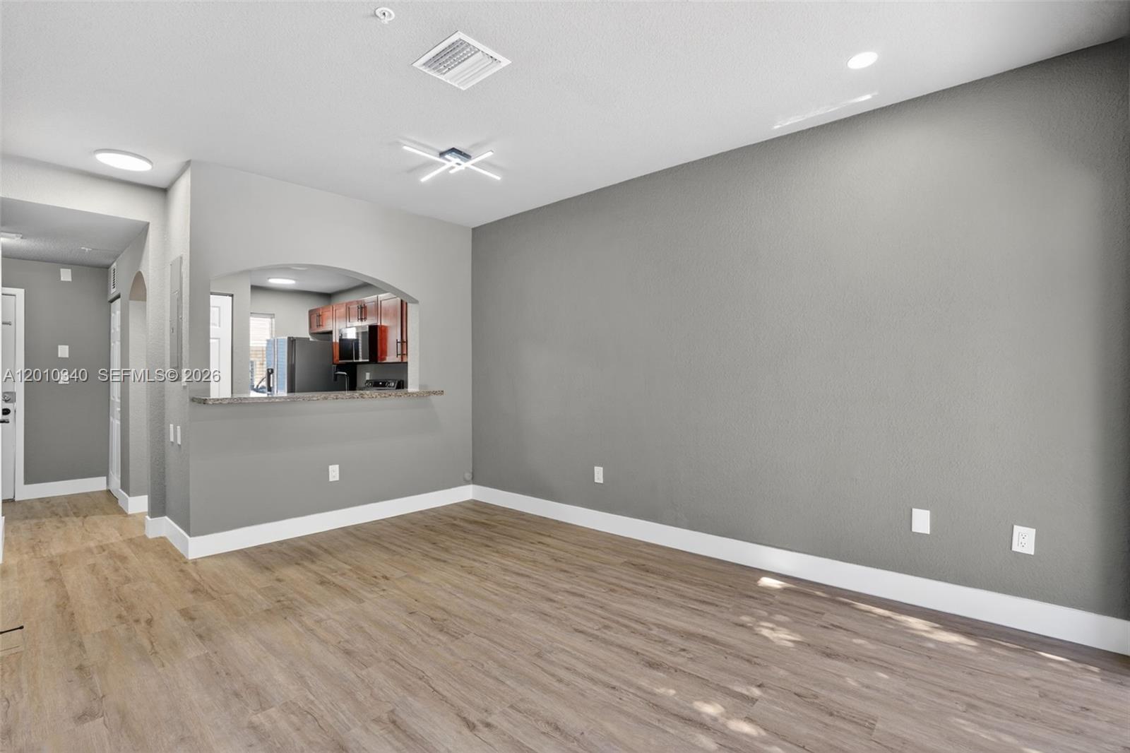 PARK PLACE AT MIDWAY COND - Residential