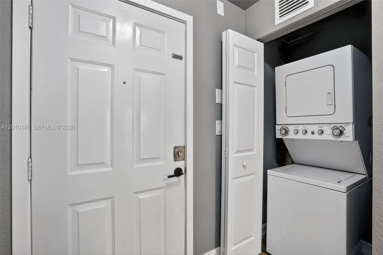 PARK PLACE AT MIDWAY COND - Residential