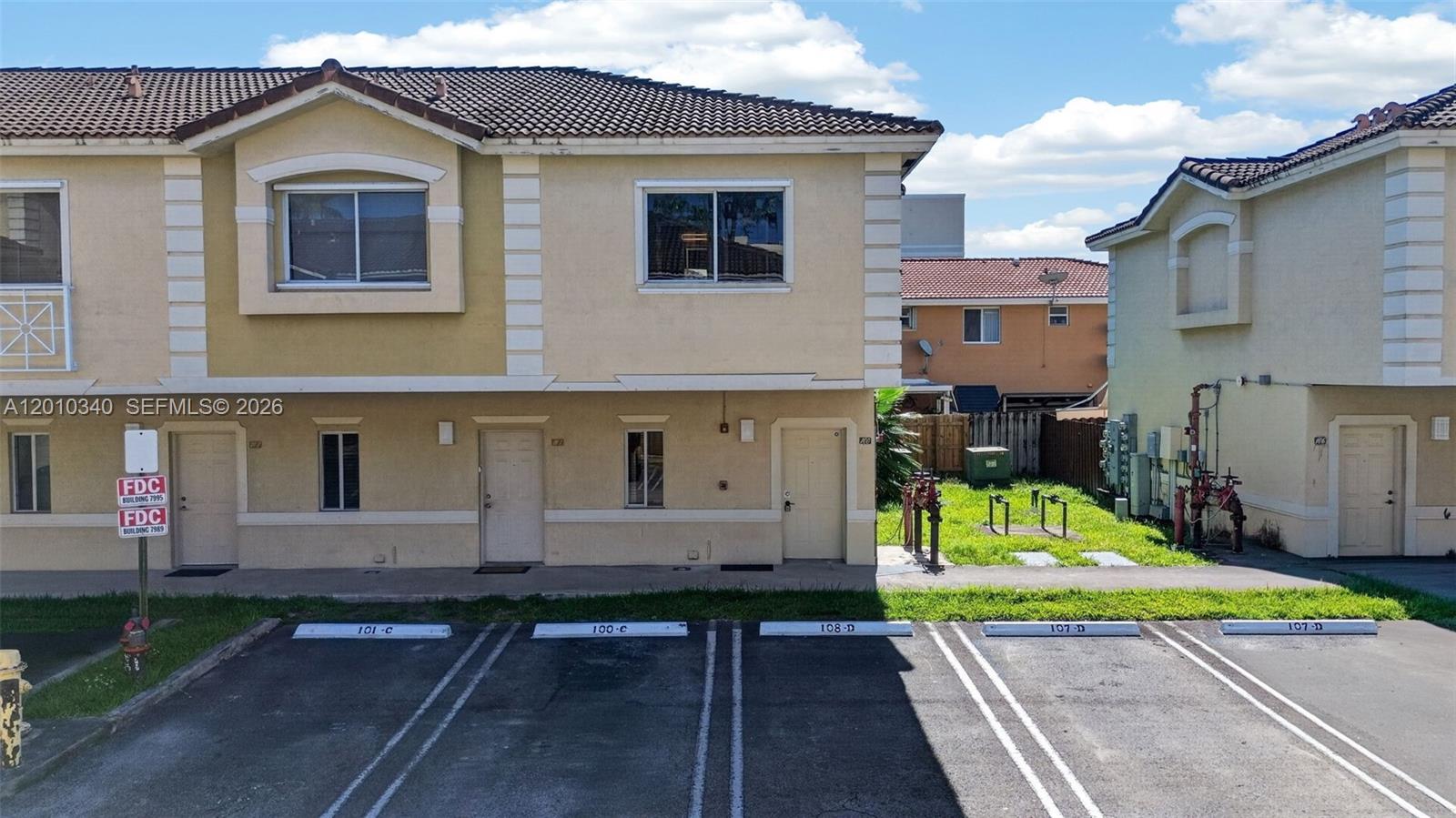 PARK PLACE AT MIDWAY COND - Residential