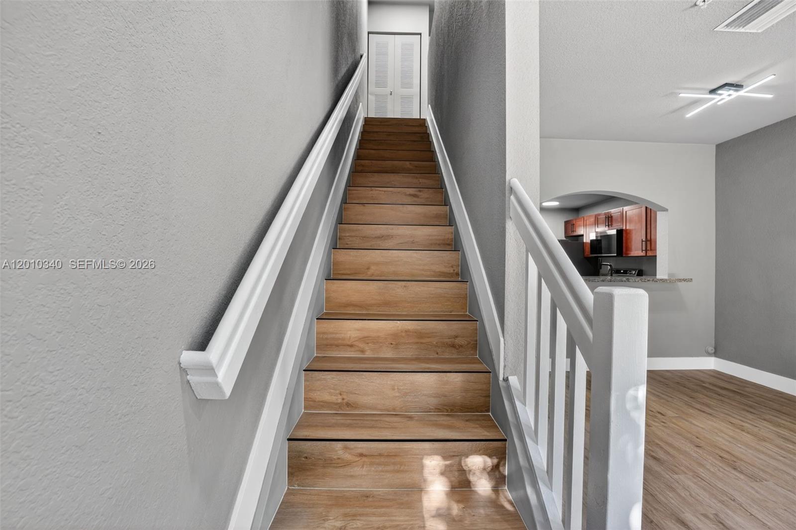 PARK PLACE AT MIDWAY COND - Residential