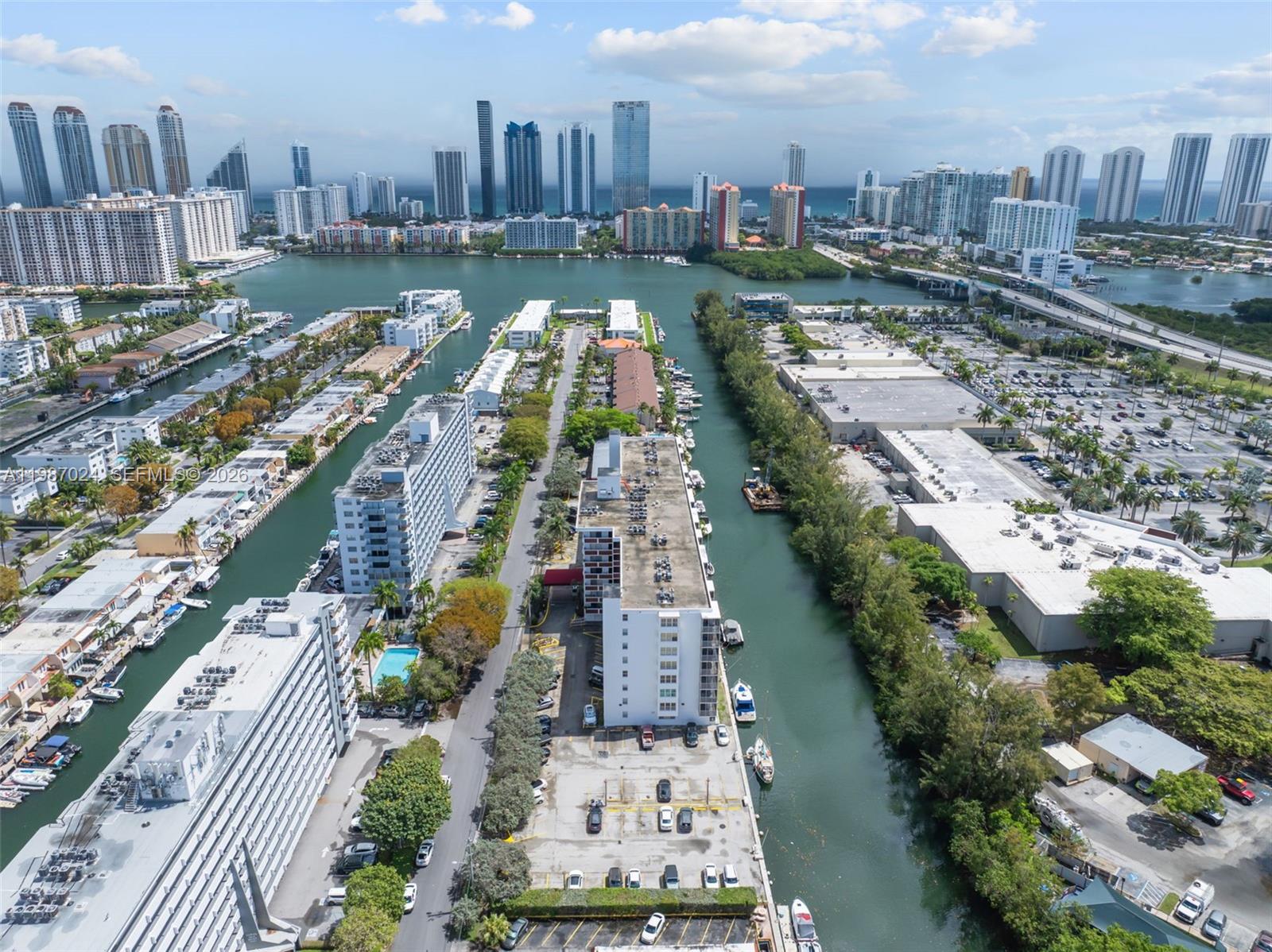 EASTERN SHORES WHITE HOUS - Residential Lease