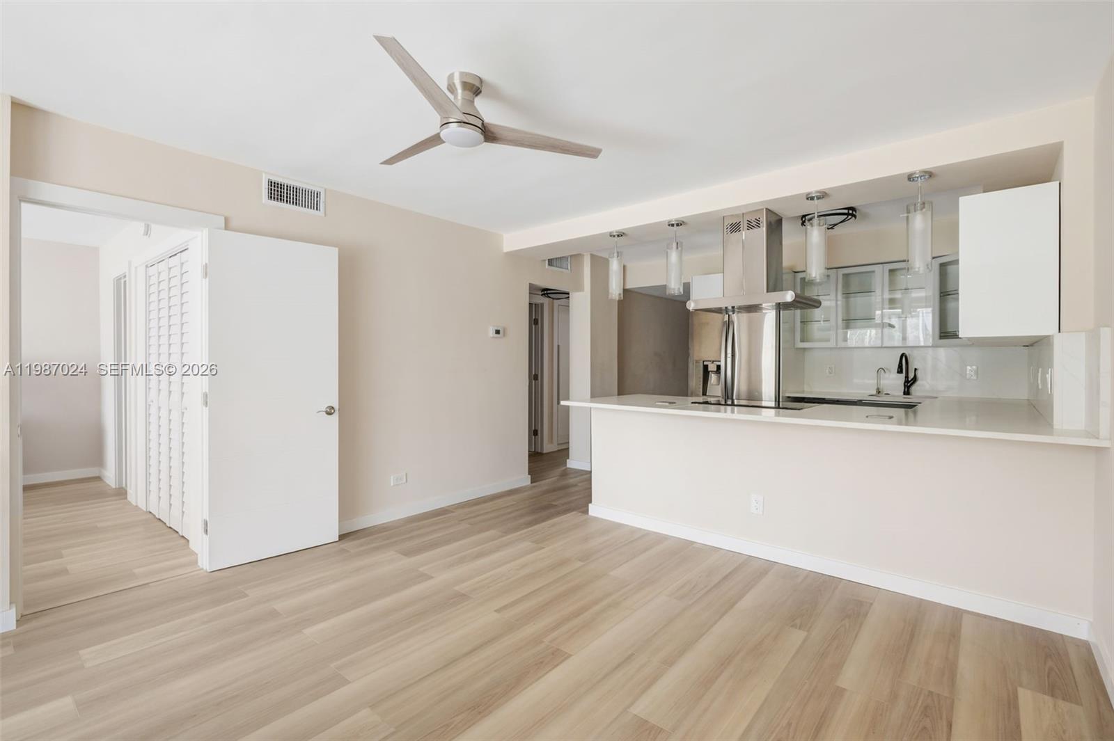 EASTERN SHORES WHITE HOUS - Residential Lease