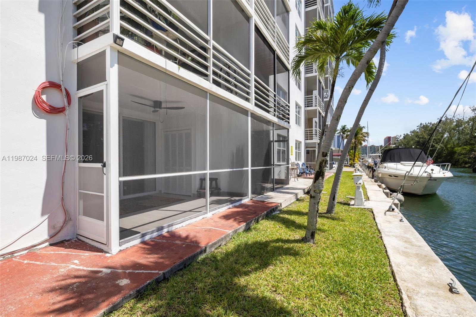 EASTERN SHORES WHITE HOUS - Residential Lease