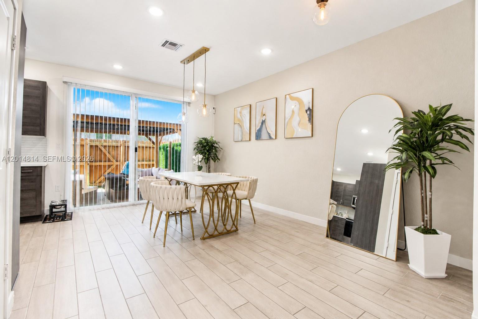 TOWNS AT SEASCAPE - Residential