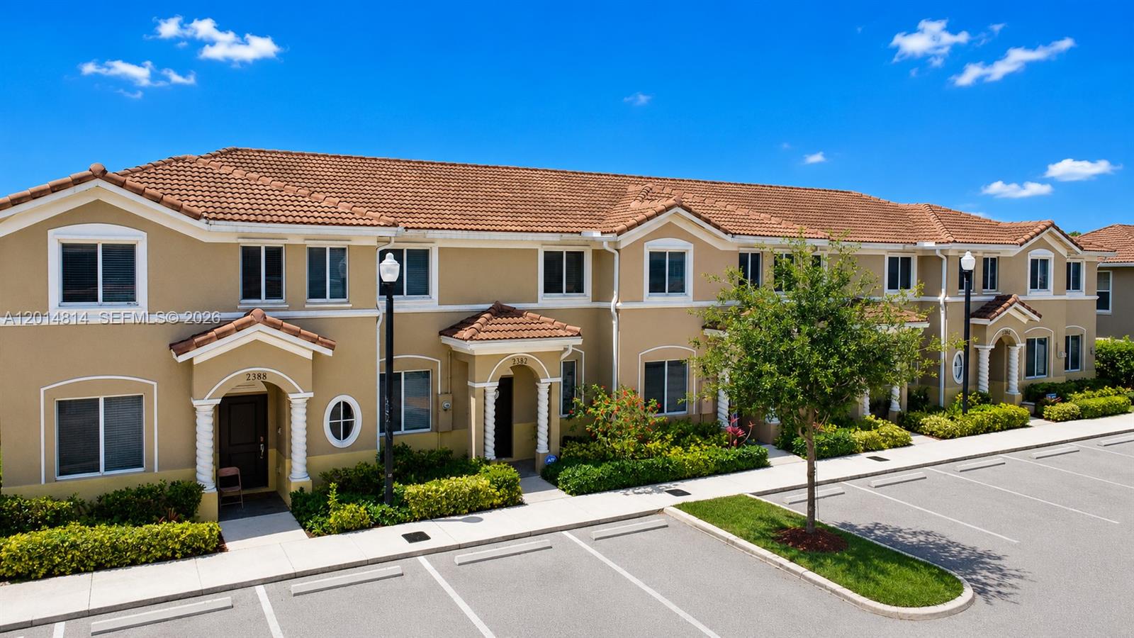 TOWNS AT SEASCAPE - Residential