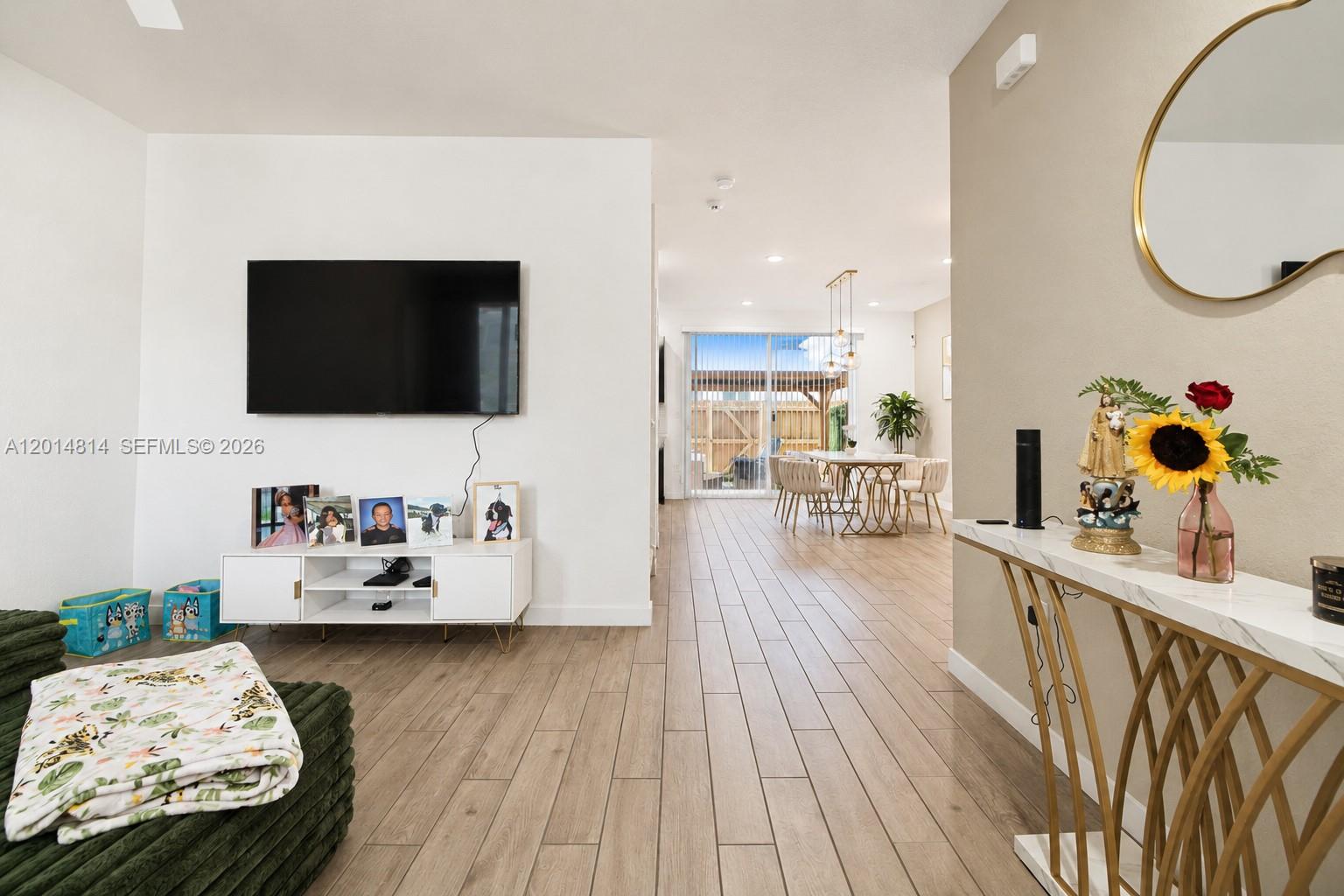 TOWNS AT SEASCAPE - Residential