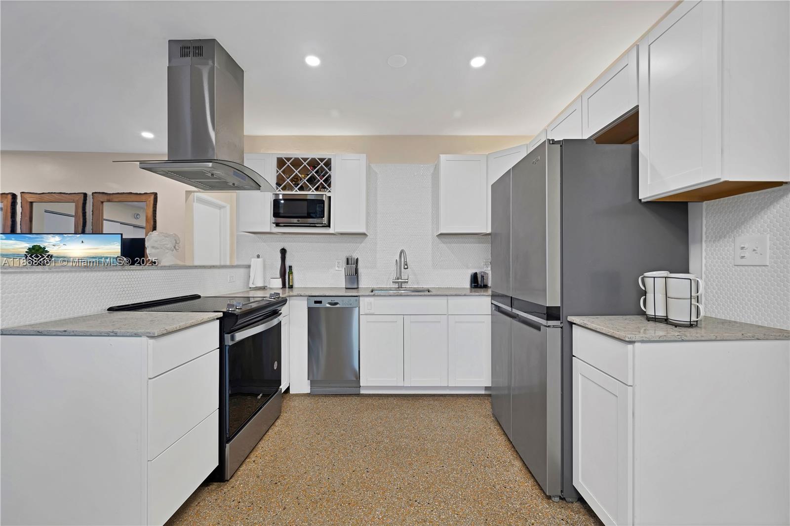 LOOK HOMESITES - Residential