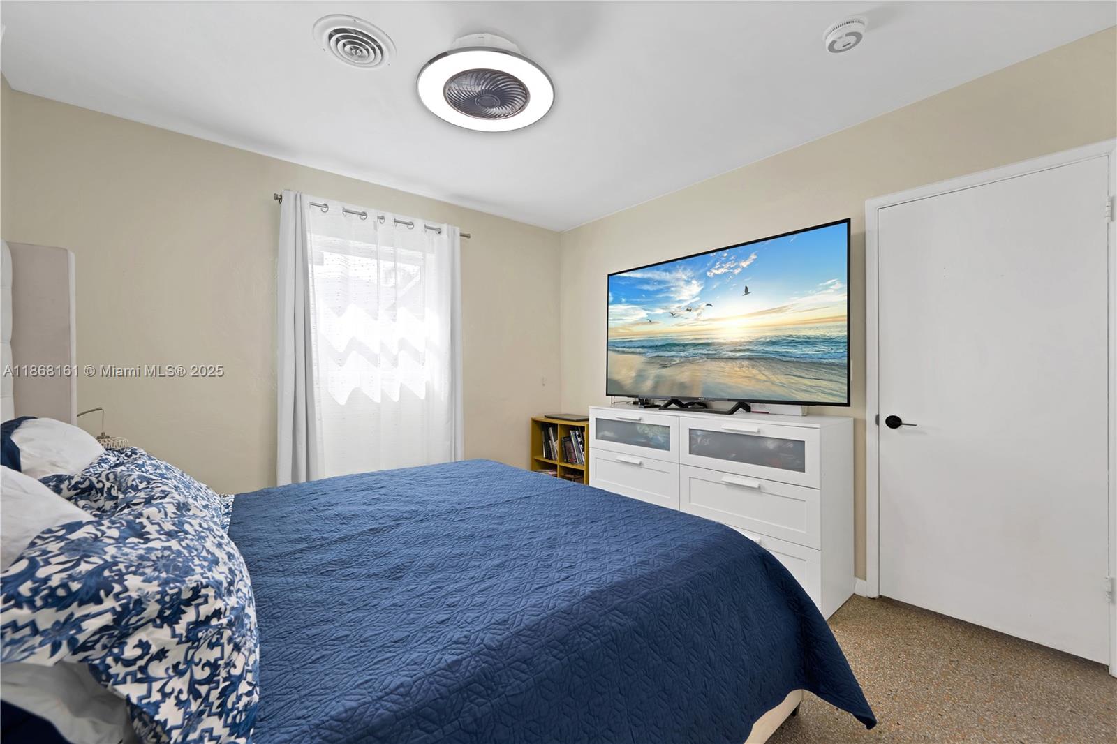 LOOK HOMESITES - Residential