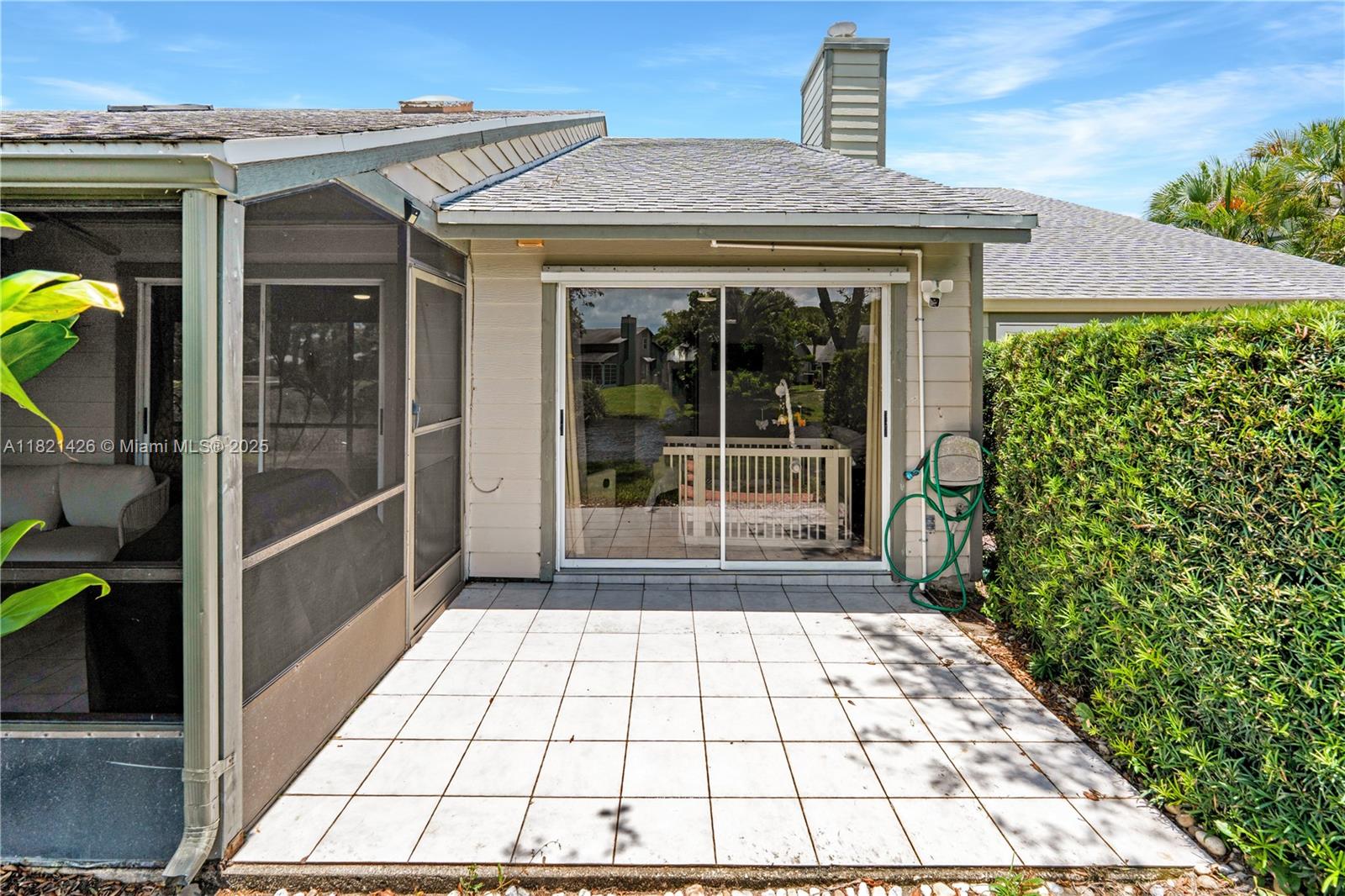 HOLLY CREEK - Residential